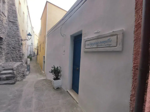 Room-l'appusentu in the Historical Cente