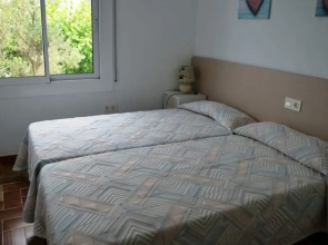 106306 - Apartment in Llança