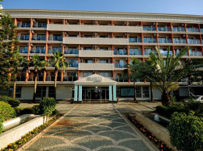 Insula Resort & Spa