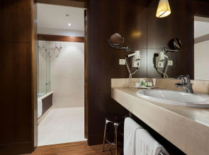 NH Collection Palacio de Burgos