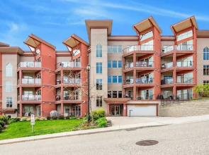 Top Floor Condo at Amenity Rich Resort