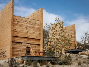 Hotel Cuatro Cuatros