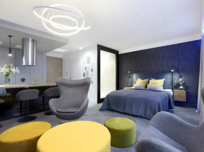 Elite Apartments Waterlane Pool Access