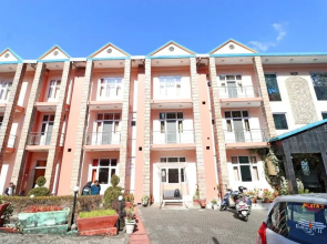 Hotel Binsar Rooms By OYO Rooms