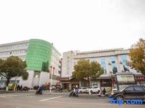 Shunhe Hotel (Xinyang Pingqiao Liugaolibao Plaza Branch)