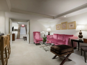 The Michelangelo Hotel