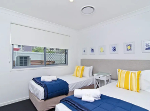 Sentosa at Tugun Beachfront Holiday Home
