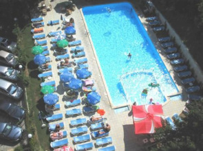 Sunny Varshava Hotel