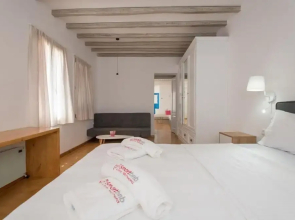 Luxury Sea View Apartment w shared pool