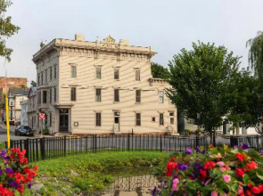 Stewart House at the Athens Hotel