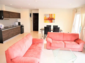 Park Lane Resort Pattaya 2 Bedroom Condo Fully Equiped