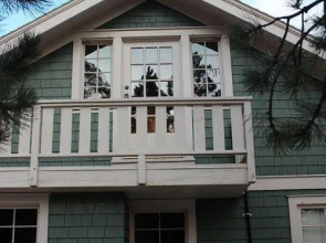 The Golden Leaf Inn