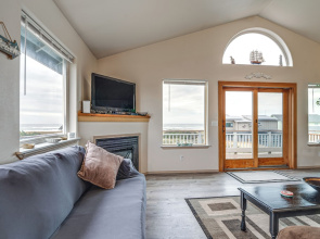 Beautiful Ocean Views! Westport Home Near Beach