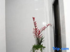 Yimi Hotel (Quanzhou Dong Station)