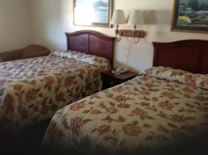 Summit Inn