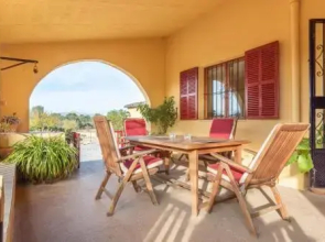SA Raconada - Beautiful Country House in a Bucolic Setting Where you can Enjoy the Peace of the Mallorcan Countryside. Ideal for Couples. Free Wifi