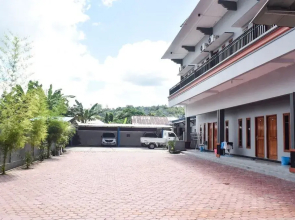 RedDoorz near Universitas Pattimura Ambon