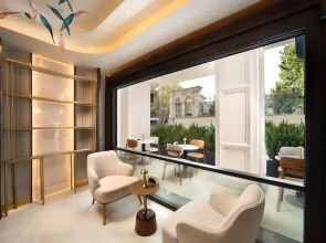 Bentley Hotel Old City