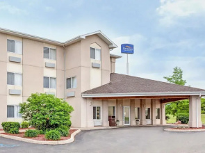 Baymont Inn & Suites Howell/Brighton