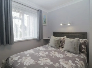 Flat 4, Big Tree Holiday Flats