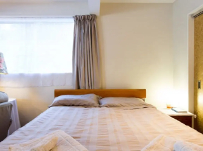 Cool little bedsit. Great holiday base.