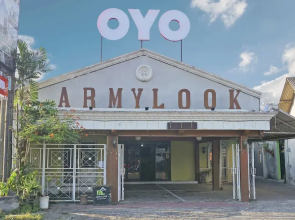 OYO 833 Hotel Army Look Syariah