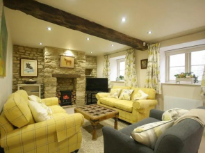 Coach House Burford, Burford