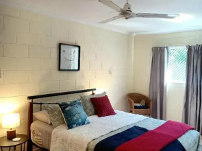 J and Ella's Cooktown Holiday House