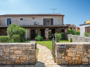 Amazing Home in Porec With Wifi and 2 Bedrooms