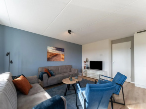 Fine holiday home 300 m from the Oosterschelde estuary