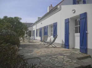 House Spacieuse Villa A 5 Mn A Pied Du Quai De Sauzon.
