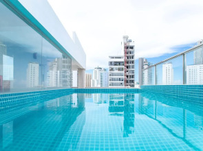 Seven Seas Hotel and Apartment