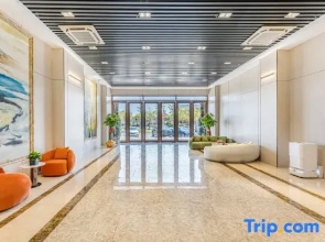 Zsmart Hotel (Foshan Green Island Lake Subway Station)