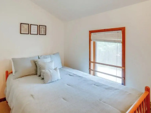 Catskills Townhome ~ 2 Mi to Windham Mountain Club