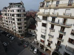 Annecy, Terrace and Comfort by the lake