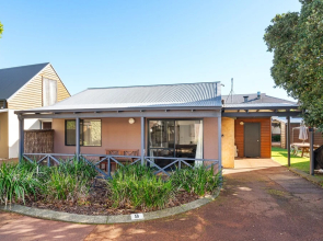 Cottage 8