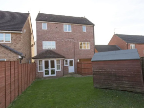 5 Rosebay Gardens