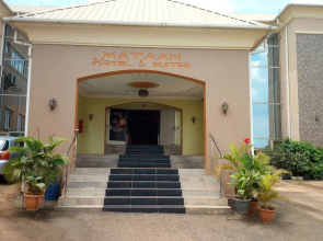 Mataan Hotel And Suites
