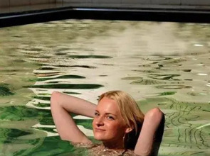 Golden Tulip Khatt Springs Resort & Spa