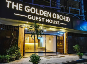 Fabhotel The Golden Orchid