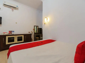 RedDoorz near Jalan Mayjen Sutoyo Bengkulu