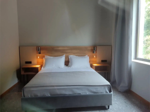 Yupshara Hotel
