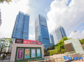 Yuehui International Apartment