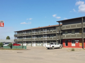 McMurray Inn