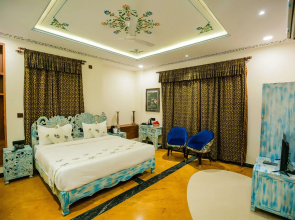 The Chronicles by WSI - Near the Lake Pichola Udaipur