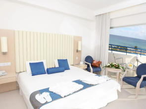 Vrissiana Boutique Beach Hotel
