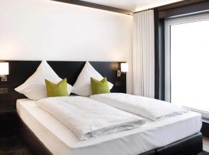 TO Hotel