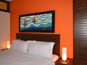 La Buena Vida Suites