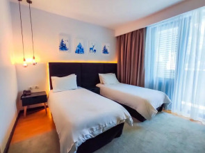 Dim's Hotel