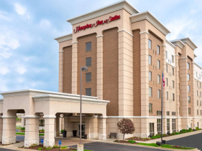 Hampton Inn & Suites Cleveland-Beachwood